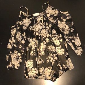 Audrey 3+1 - Black & Cream Floral Romper